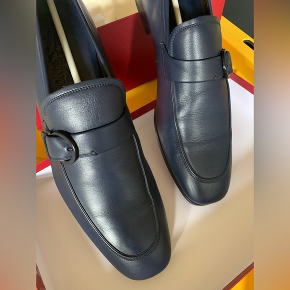 SALVATORE FERRAGAMO - Picture 4 of 12